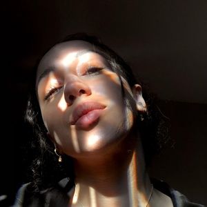 Meet your Posher, Jennesa elise